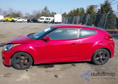 2015 Hyundai Veloster из США, поврежденный, VIN KMHTC6AD0FU245046